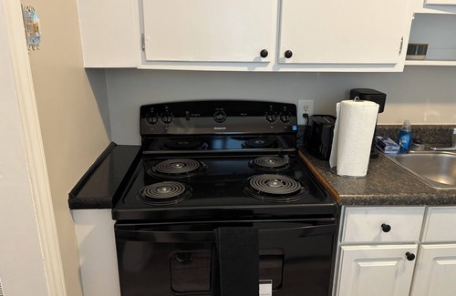 Burlington Apartment | Charming 1 Bedroom, 1 Bathroom Apartment
