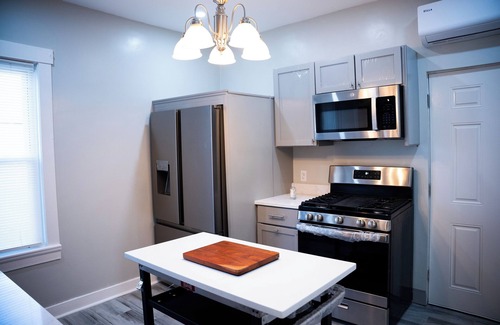 Fall River Apartment | Charming 1-bedroom apartment with WiFi, AC in enchanting Fall River