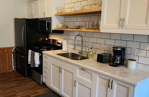 New London Apartment | Charming 1-bedroom apartment in amazing New London, MN