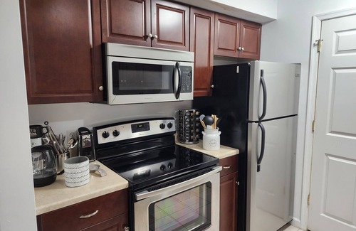 Le Droit Park Apartment | Charming 1 Bedroom Apartment in Historic Bloomingdale