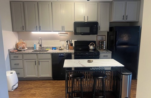 Buzzard Point Apartment | Charming 1-bedroom apartment in Heart of Navy Yard Washington DC