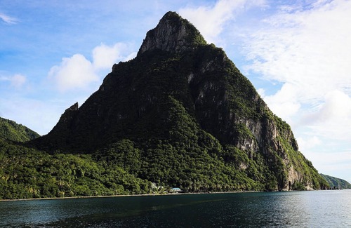 Soufriere Quarter Apartment | Charming 1-bedroom apartment with WiFi, AC in wonderful Soufriere