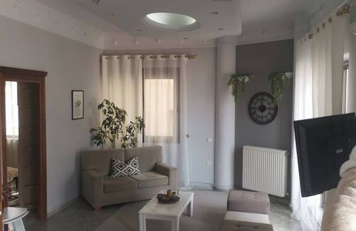 Kastoria Apartment | Charming 1-bedroom apartment in welcoming Kastoria with WiFi, AC
