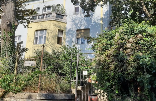 Gellert Hill Apartment | Charming 1-bedroom apartment with panorama in Budapest on Gellért Hill