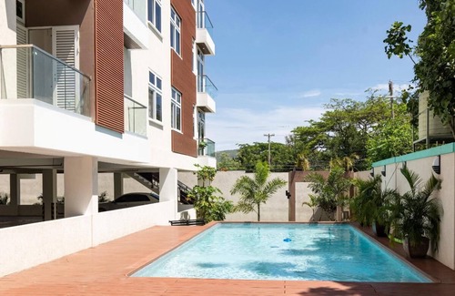 Saint Andrew Apartment | Charming 1-bedroom apartment with AC, WiFi in awesome Kingston!