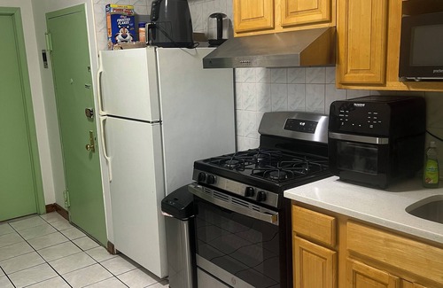 Chinatown Apartment | Charming 1-bedroom apartment - Room can be booked for less than 29 days