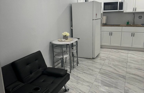 Seffner Community Alliance Apartment | Charming 1-bedroom apartment with AC, WiFi in peaceful Valrico