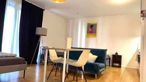 Kelkheim Apartment | Charming 1-Bedroom Apartment with Natural Light and Balcony