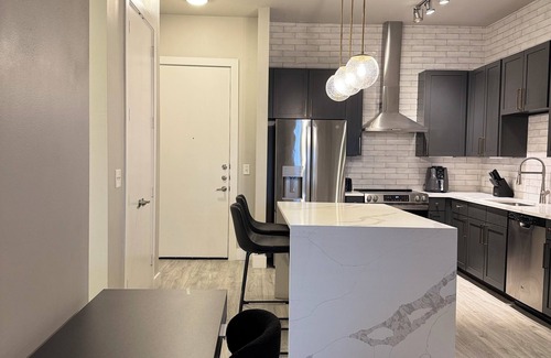 Cityplace Apartment | Charming 1-bedroom apartment in marvelous Dallas with WiFi, AC,GYM,POOL