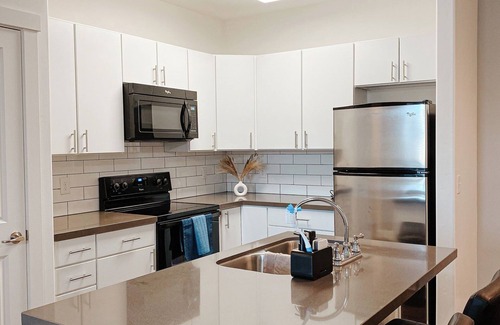 Draper Apartment | Charming 1-bedroom apartment with AC, fitness room, WiFi in marvelous Draper