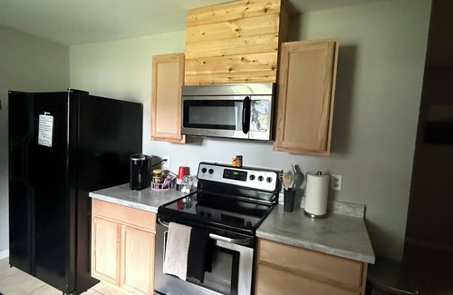 Citra Apartment | Charming 1-bedroom apartment on private farm with pond- boarding available