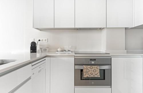 Trafalgar Apartment | Charming 1-Bedroom Apartment in Central Madrid Stylish Retreat for 2, Alonso Martinez I