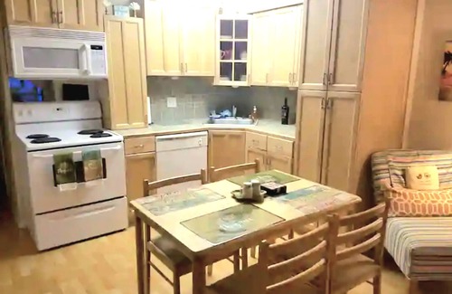 Heron Harbour Isle Condo | Charming 1-bedroom condo @Jockey Beach Club in lovely Ocean City with AC.