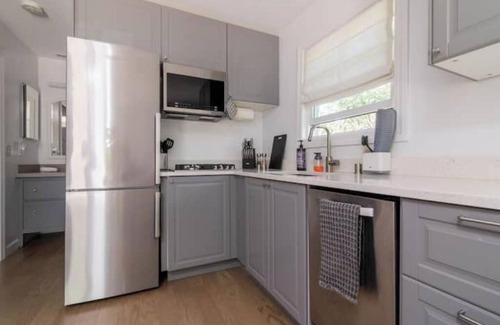 San Carlos Cottage | Charming 1-bedroom cottage with WiFi, AC in tranquil San Carlos