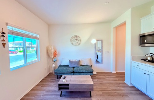 Winchester Cottage | Charming 1-bedroom cottage in wonderful Winchester for professional travelers