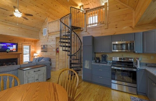 Luray Cabin | Charming 1-bedroom cabin in Luray with WiFi access