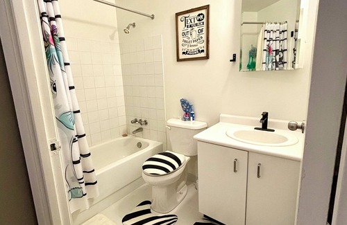 Waterloo Condo | Charming 1 Bedroom Condo