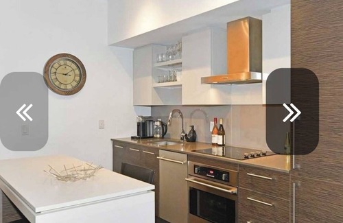 Little Portugal Condo | Charming 1-bedroom condo in marvelous Toronto with WiFi, King West
