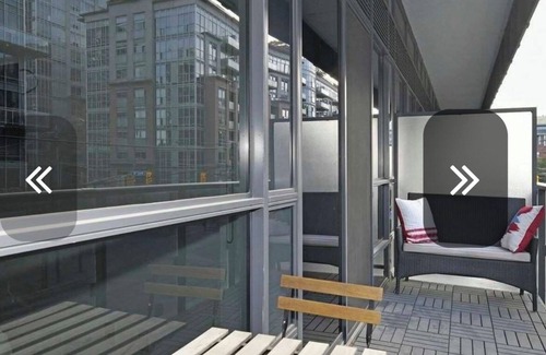 Little Portugal Condo | Charming 1-bedroom condo in marvelous Toronto with WiFi, King West