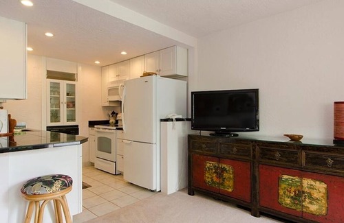 Poipu Condo | Charming 1-bedroom condo with beautiful ocean and sunrise views