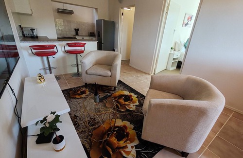 Grahamstown Cottage | Charming 1-bedroom cottage with WiFi and AC in enchanting Makhanda