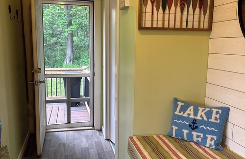 Cameron Mills Cottage | Charming 1-bedroom cottage in welcoming Cranberry Lake/Finger Lakes region