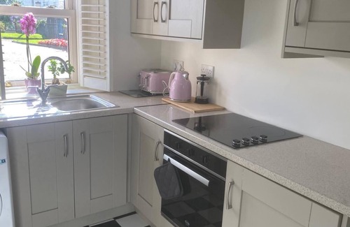 Cashel Cottage | Charming 1-bedroom cottage in Cashel