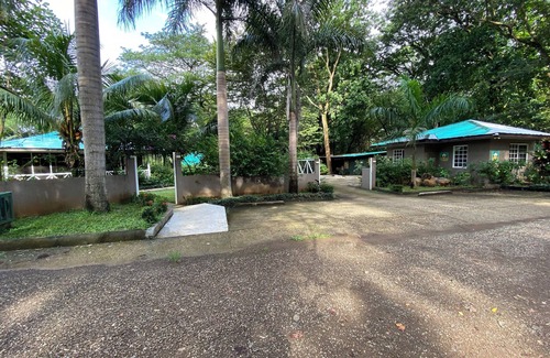 Santa Barbara Apartment | Charming 1-bedroom apartment with AC, WiFi in lovely Rio Seco, Santa Cruz. n