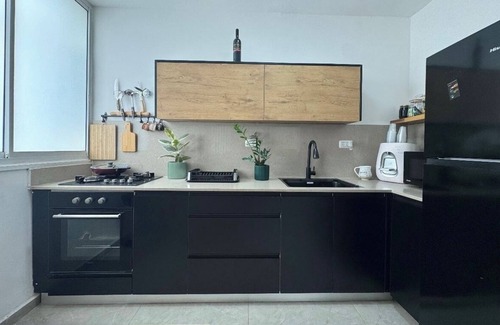 Kiryat Yam House | Charming 1-bedroom house with WiFi, AC in marvelous Kiryat Yam