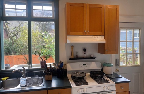 Kitsilano House | Charming 1-bedroom house with WiFi and AC in marvelous Vancouver