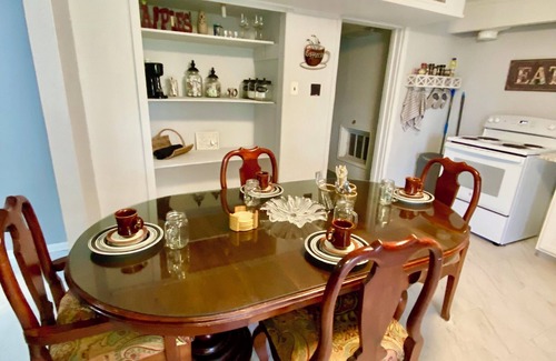 Ingleside House | Charming 1-bedroom house with WiFi and AC in quaint Ingleside.