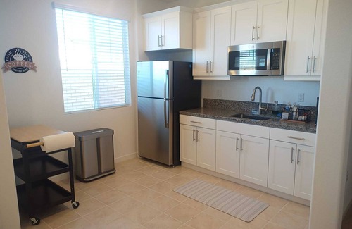 Redlands House | Charming 1-bedroom house in beautiful Loma Linda with AC
