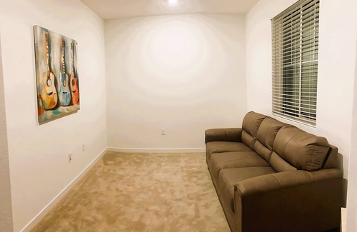 Redlands House | Charming 1-bedroom house in beautiful Loma Linda with AC