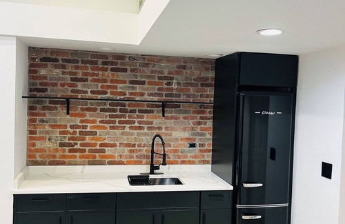 Wakefield House | Charming 1-bedroom house in The Bronx with AC, WiFi