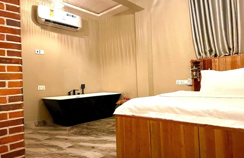 Winneba Hotel | Charming 1-bedroom hotel in amazing Winneba with AC #1