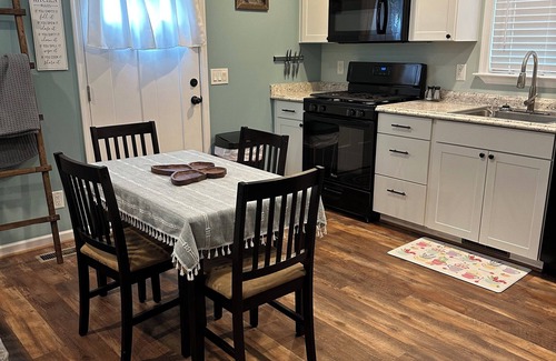 Foneswood House | Charming 1-bedroom house with AC and WiFi in quaint Montross