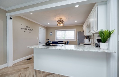 Dayton House | Charming 1-bedroom house with WiFi, AC in welcoming Trotwood