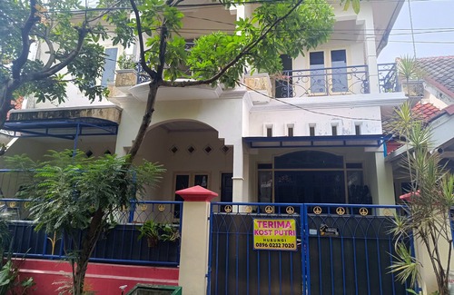 Dinoyo House | Charming 1-bedroom house in serene Malang