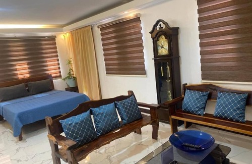 Nasugbu House | Charming 1-bedroom house in welcoming Alfonso with WiFi, AC