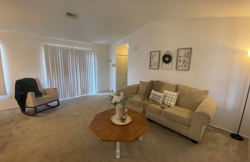LaBelle House | Charming 1-bedroom house in Labelle with WiFi and AC