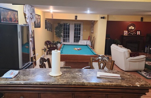 Severn House | Charming 1-bedroom house in wonderful Severn with office, WiFi, fitness room