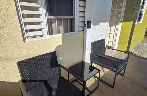 Spring Village House | Charming 1-bedroom house with WiFi, AC in nice Old Harbour