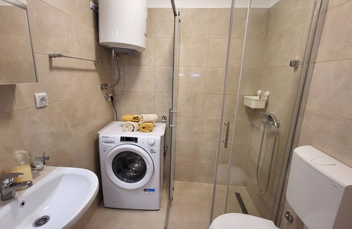 Vukov Spomenik Apartment | Charming 1-bedroom, LUX apartment with WiFi, AC in center of Beograd