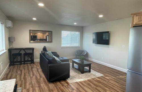 Twin Falls County House | Charming 1-bedroom, new apartment above garage, in Kimberly