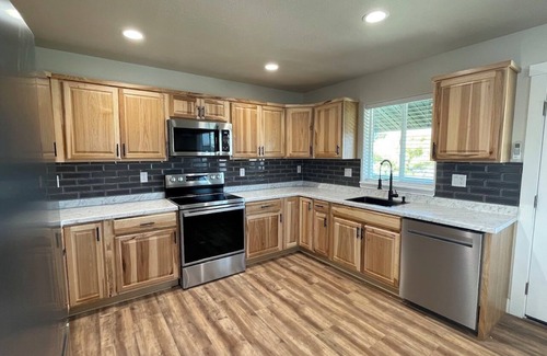Twin Falls County House | Charming 1-bedroom, new apartment above garage, in Kimberly