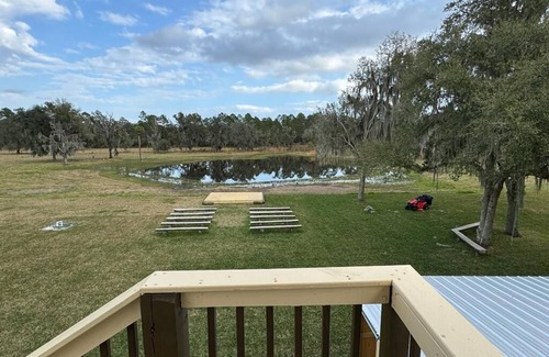 East Palatka Apartment | Charming 1-bedroom apartment #B in fabulous East Palatka with WiFi, AC