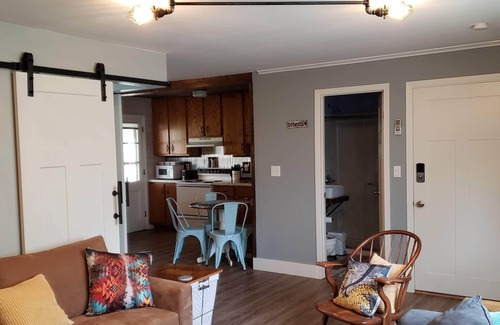 Hot Springs Apartment | Charming 1-bedroom apartment with WiFi, AC in lovely Hot Springs