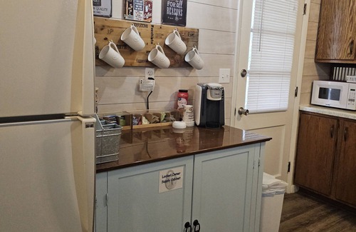 Hot Springs Apartment | Charming 1-bedroom apartment with WiFi, AC in lovely Hot Springs