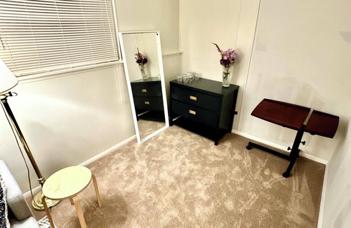 Indianapolis House | Charming 1-Bedroom with Living Room & WiFi – 29 Min to Downtown Indianapolis!