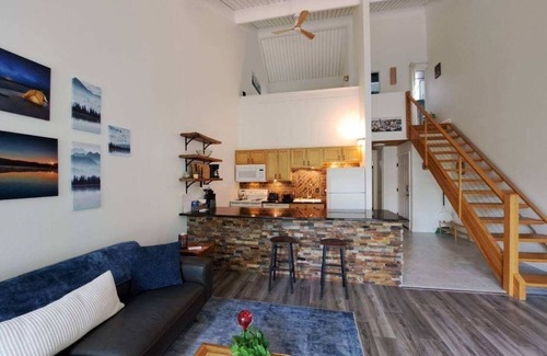 Mount Park Condo | Charming 1-Bedroom Entire Condo Loft in Scenic Mountain Park